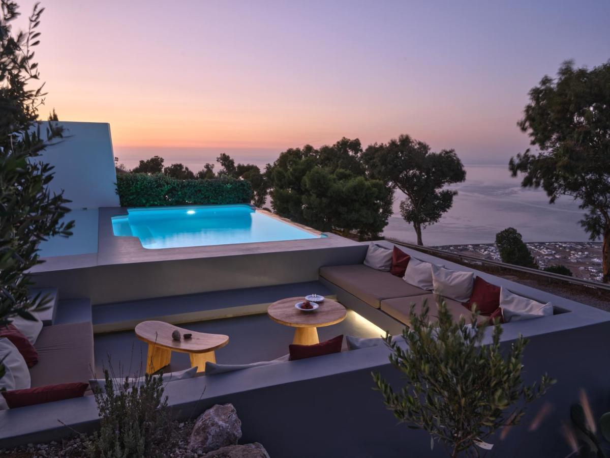 Santorini Heights Apartment