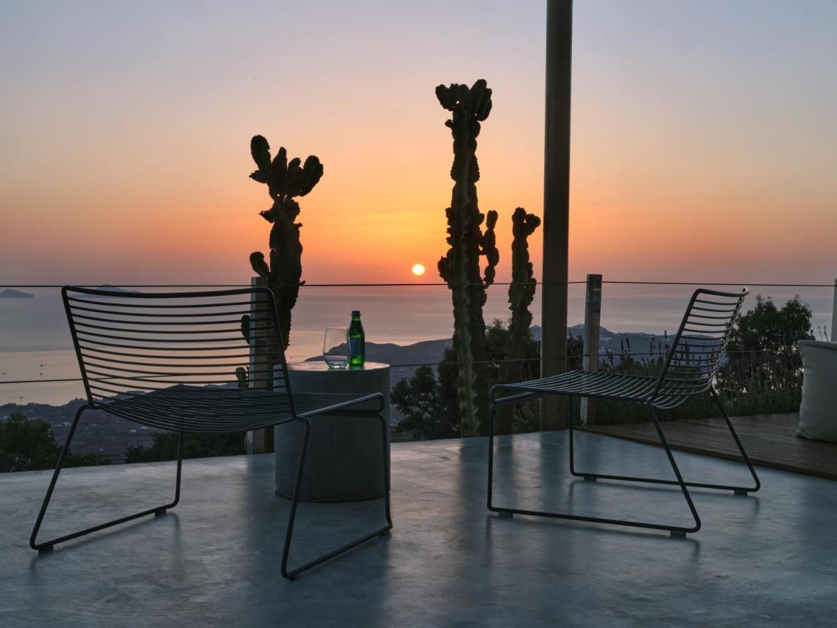Santorini Heights Apartment *