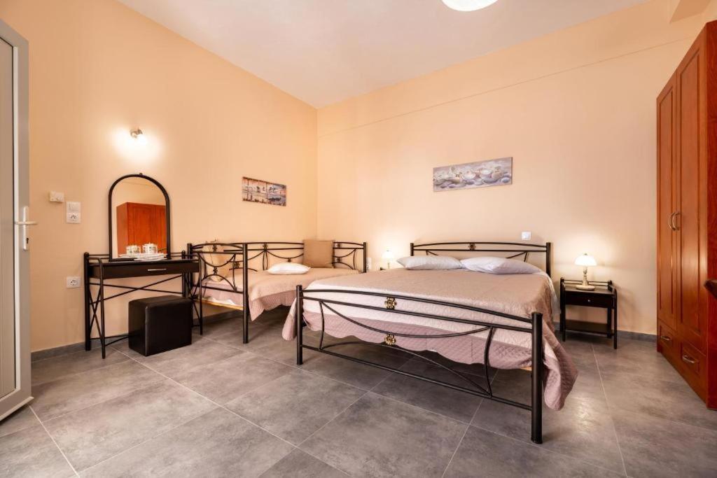 Aegeon Aparthotel