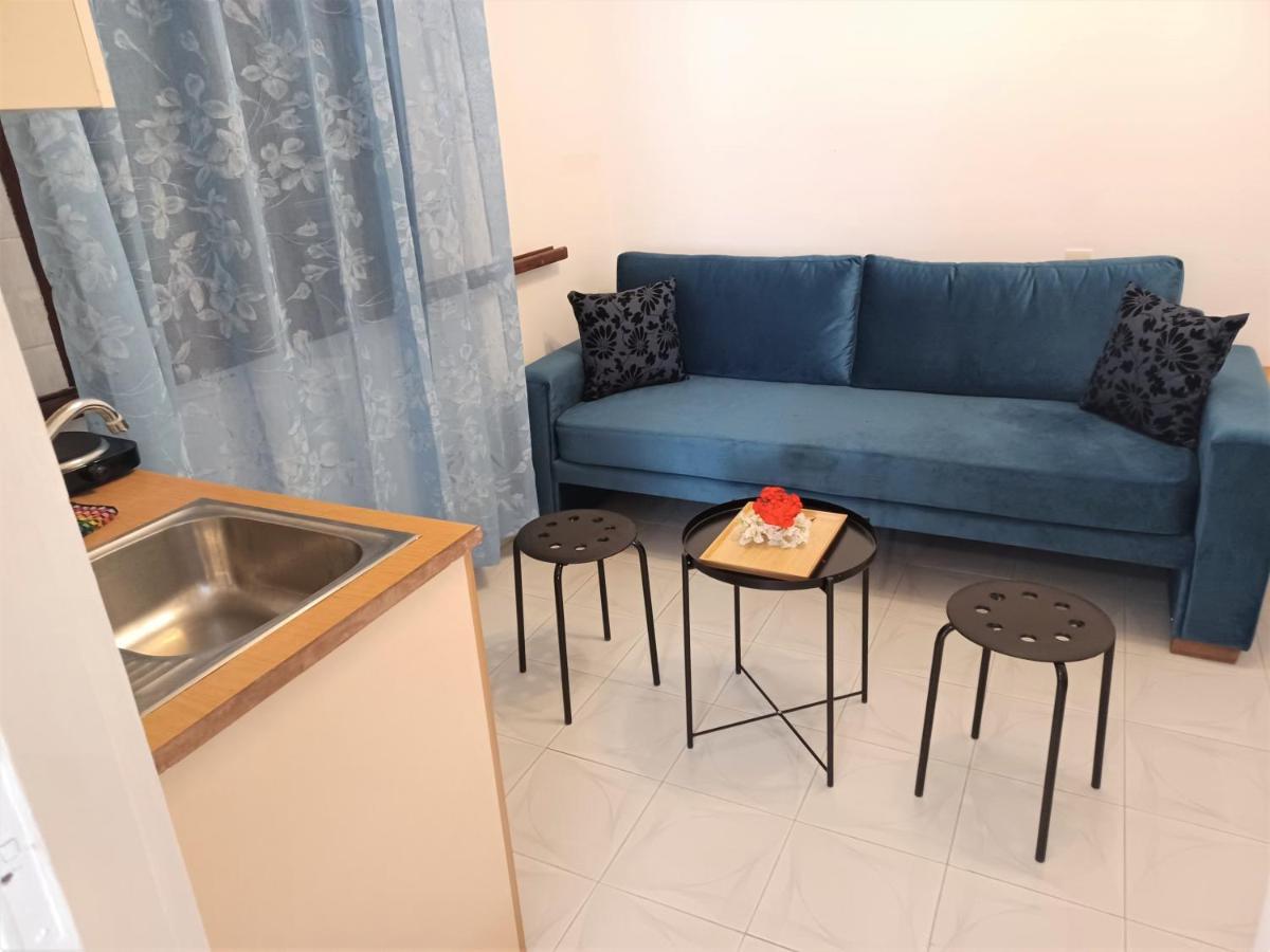 Guest house Evelina Pension: Diverse Near Black Perissa (Santorini)