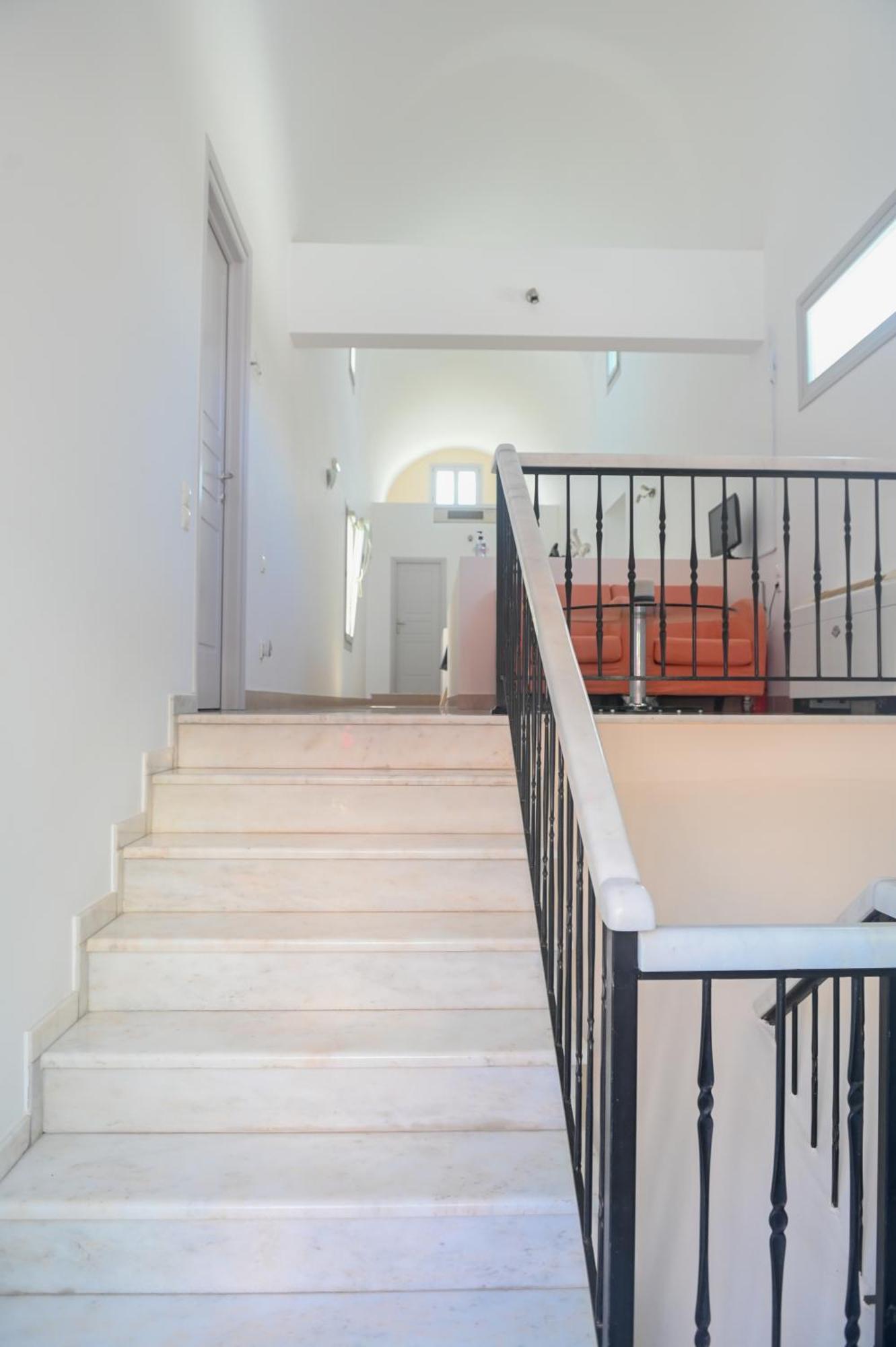 Atrium 3* Fira (Santorini)