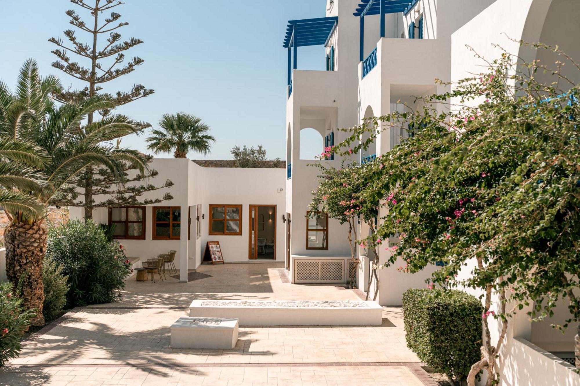 Margarenia 2* Perissa (Santorini)