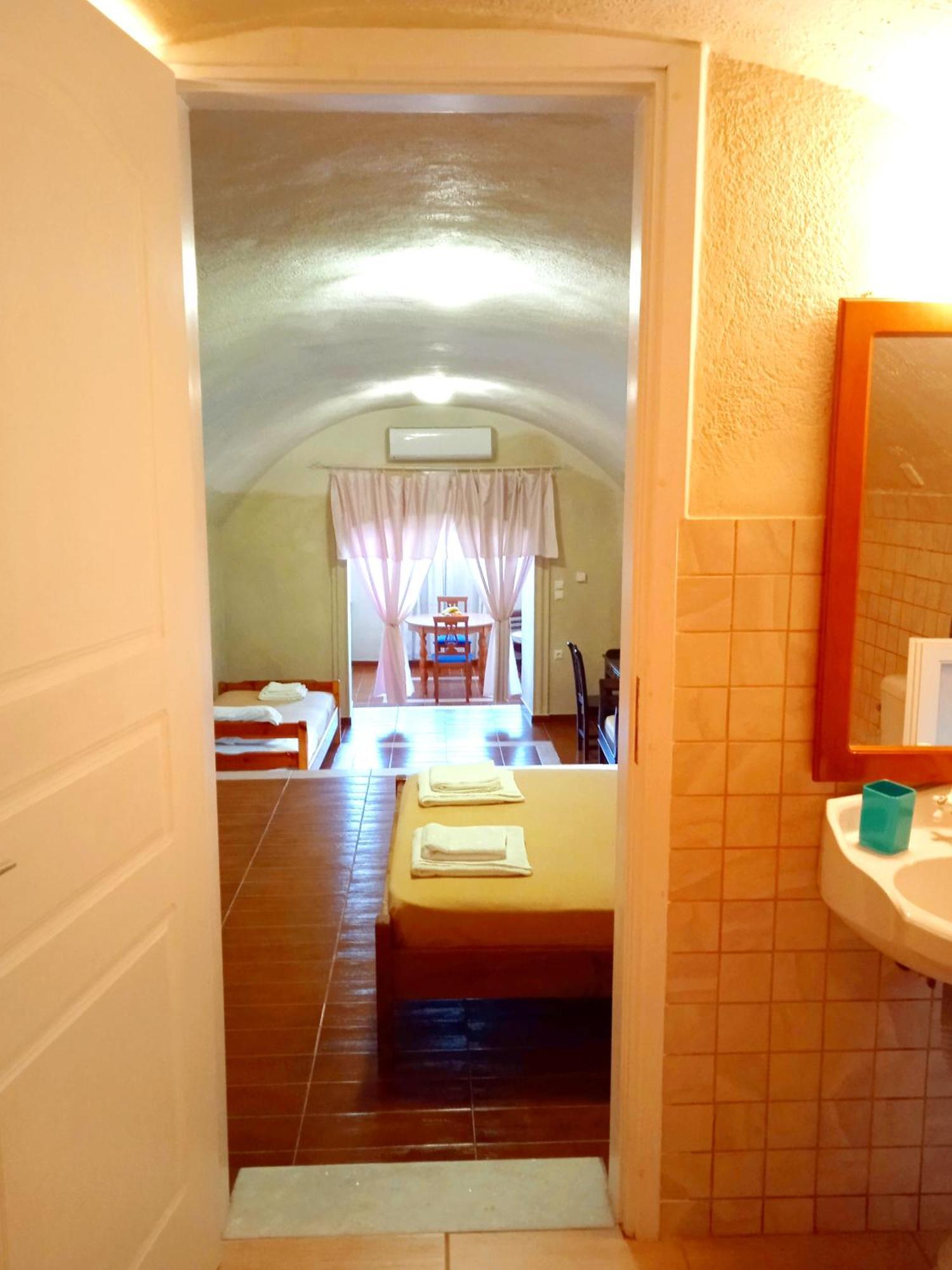 Loukas Kontos Traditional House Holiday home *