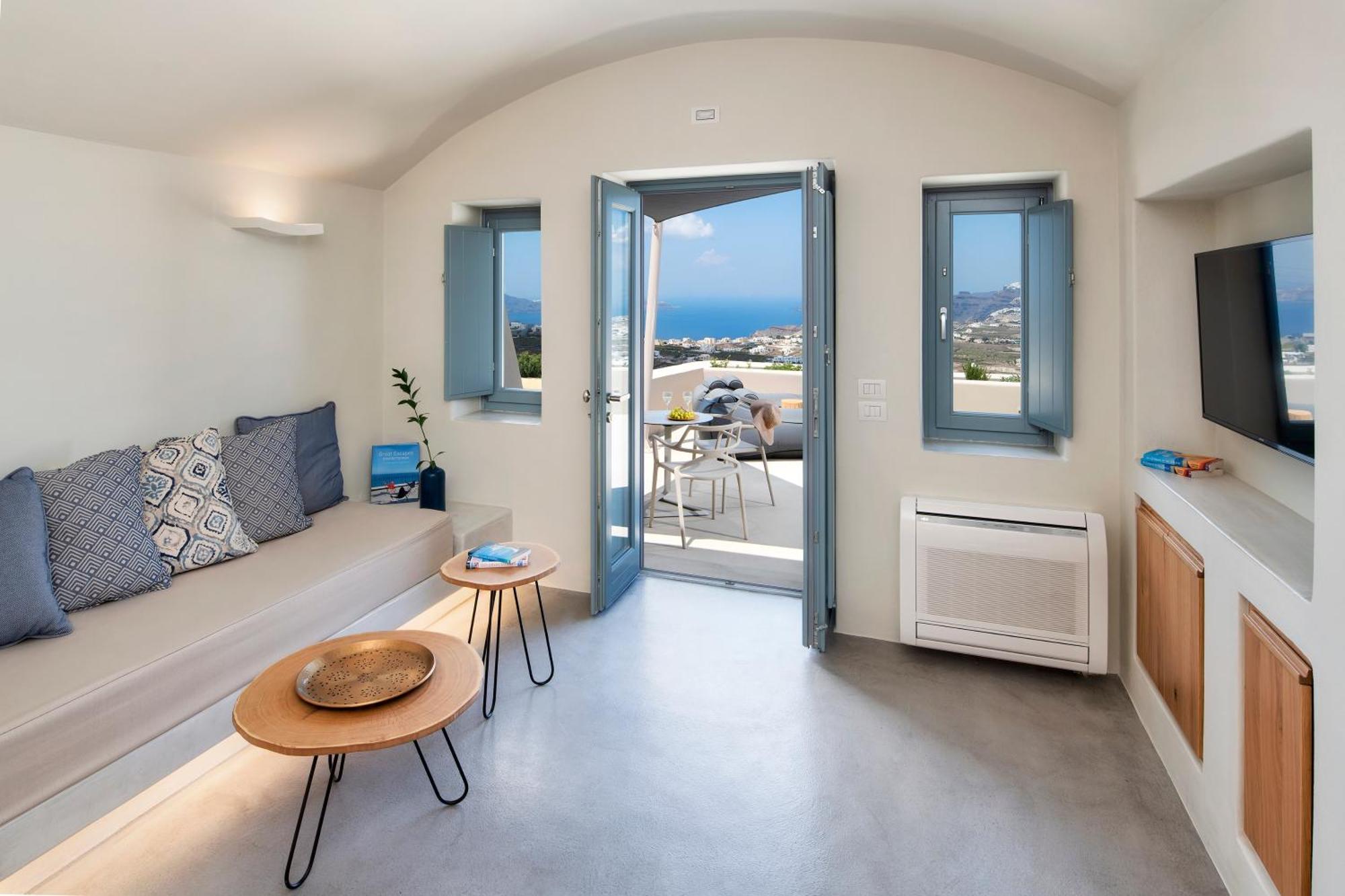 Halcyon Days Pyrgos Kallistis
