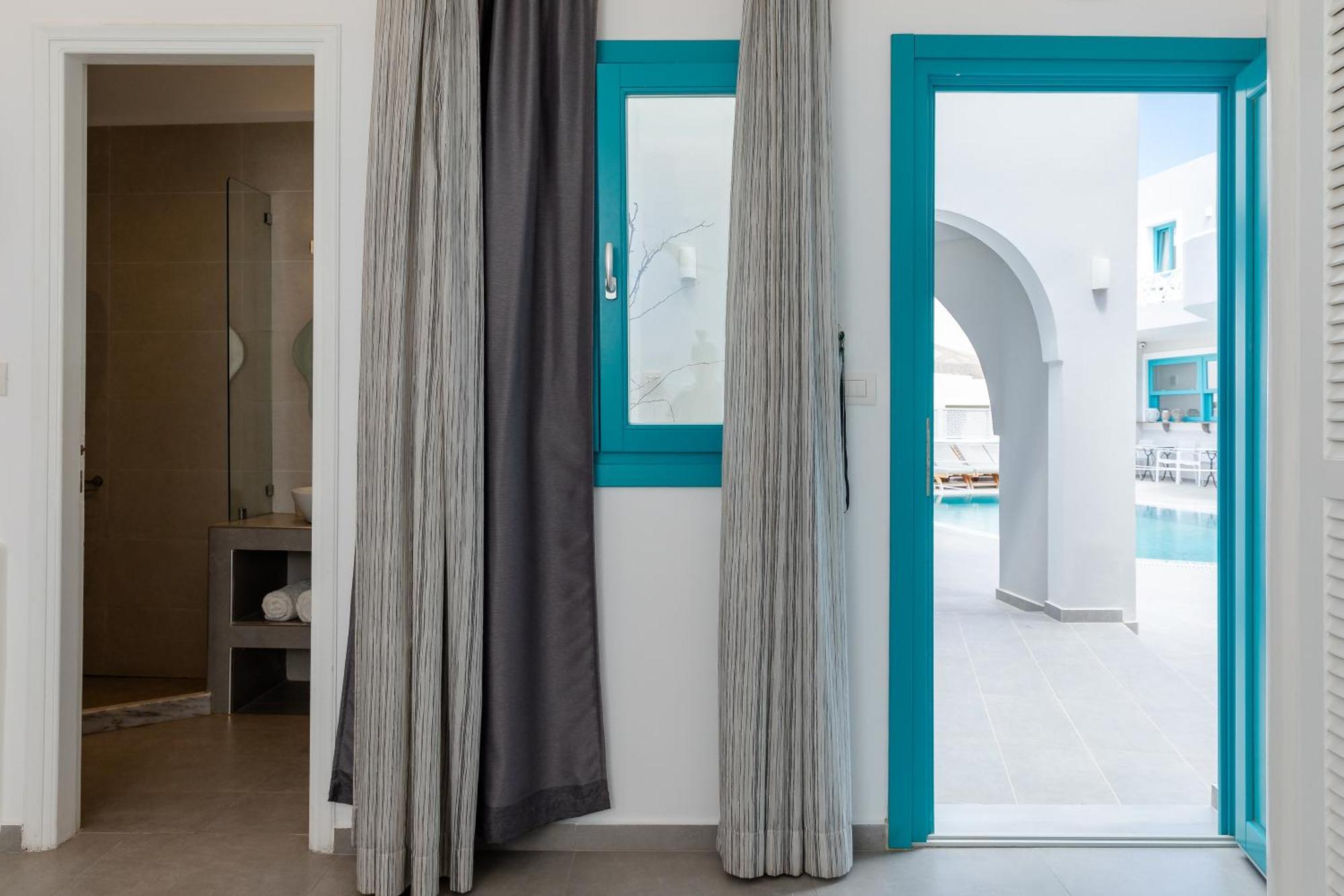 Nikolas Hotel Karterados (Santorini)