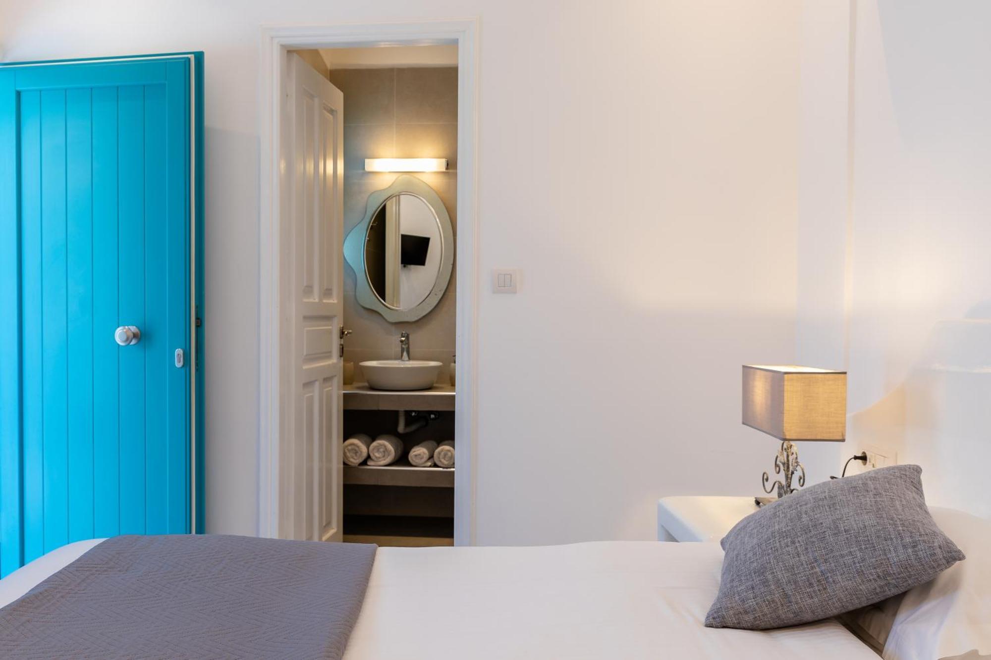 Nikolas Hotel Karterados (Santorini)