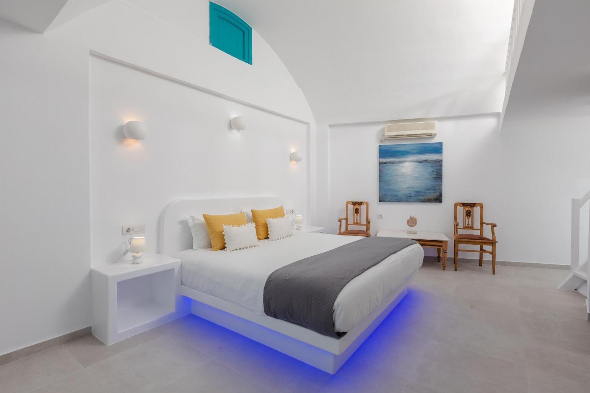 Nikolas Hotel 3*
