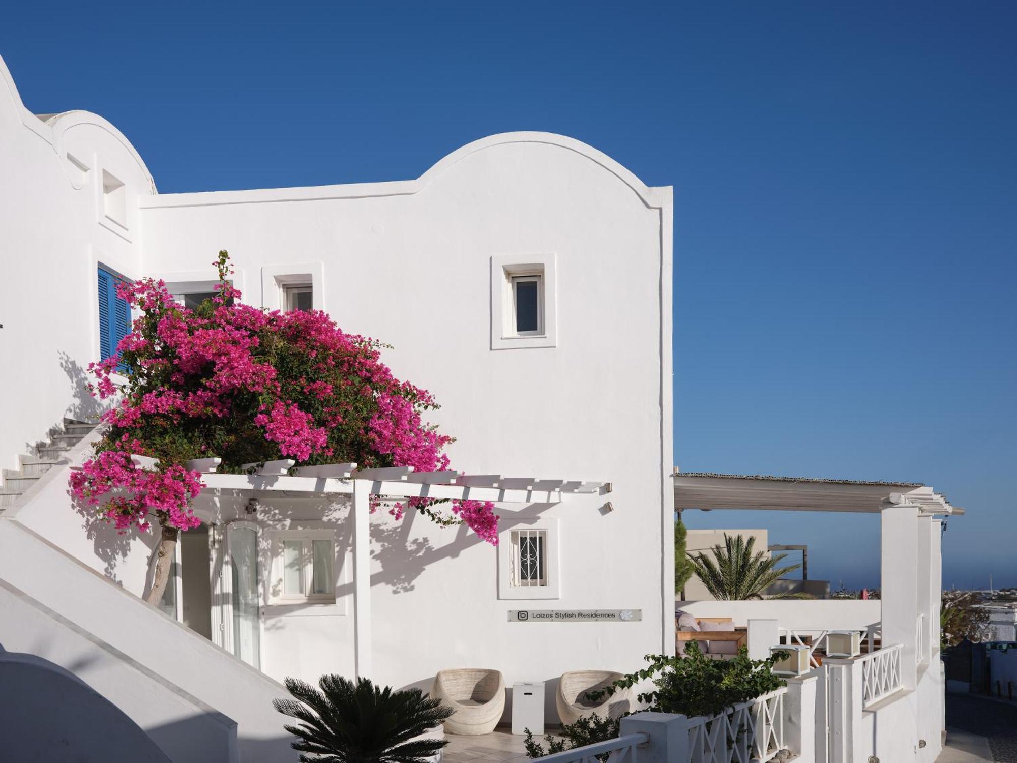 Loizos Stylish Residences Fira (Santorini)