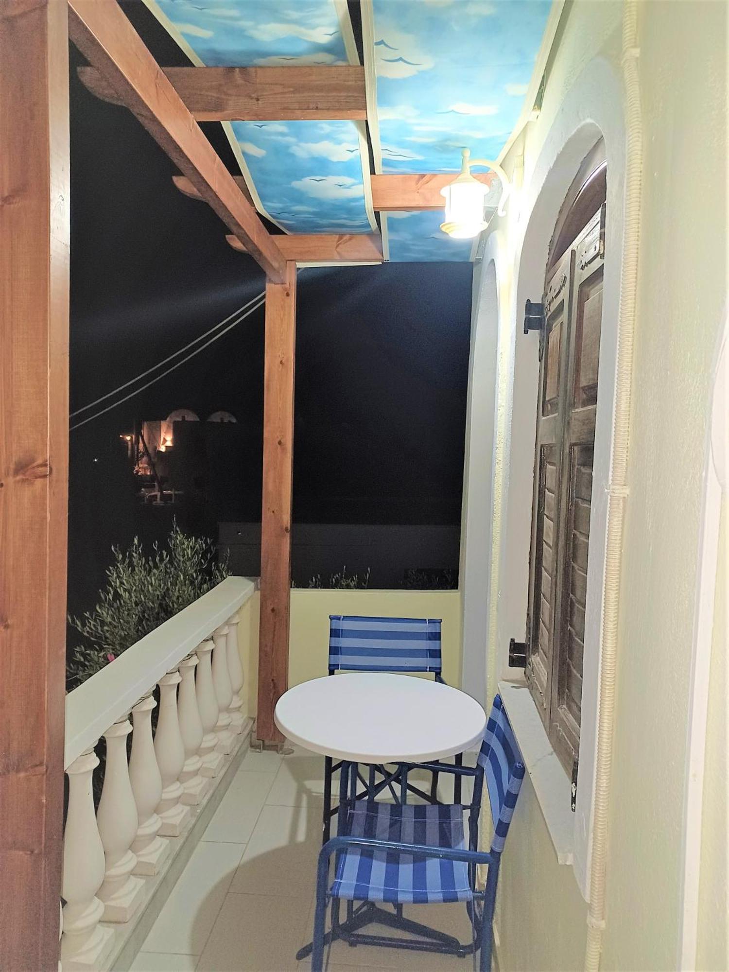 Guest house Evelina Pension: Diverse Near Black Perissa (Santorini)