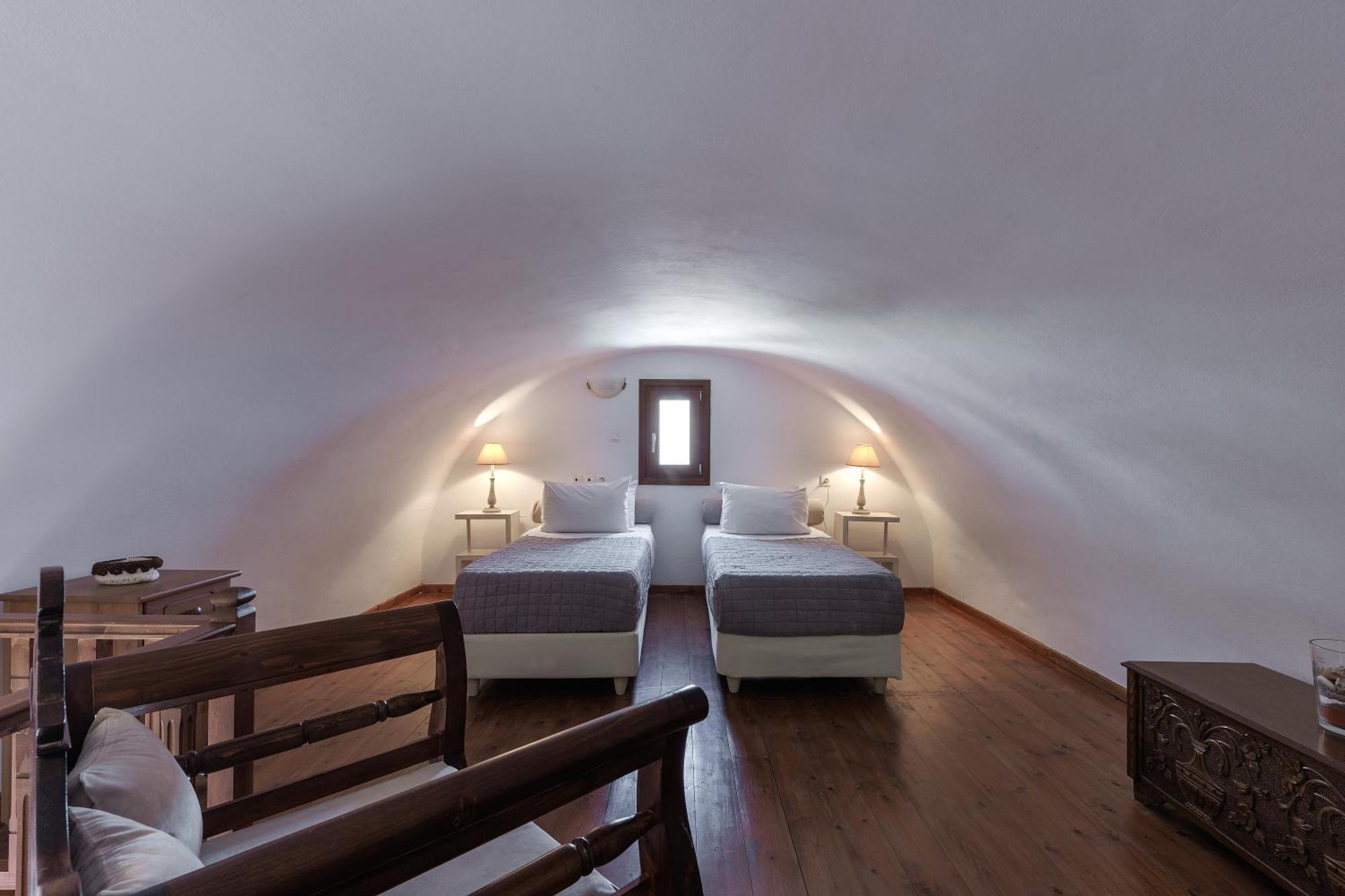 Villa Zatrikion Santorini *