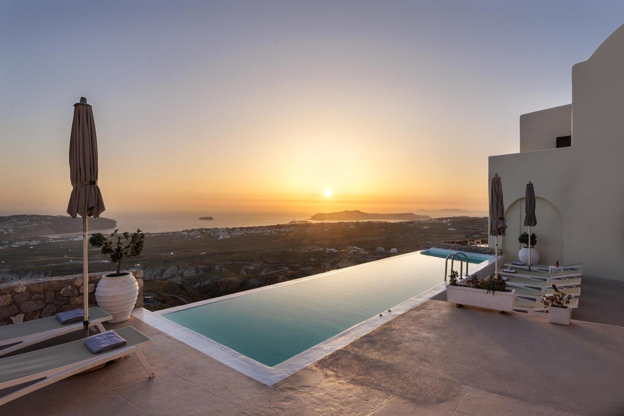 Villa Zatrikion Santorini Pyrgos Kallistis