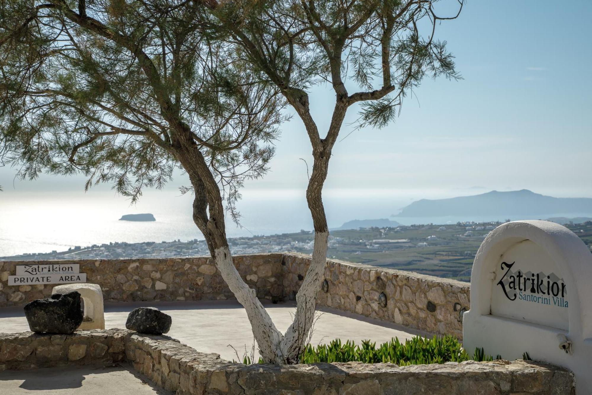 Zatrikion Santorini