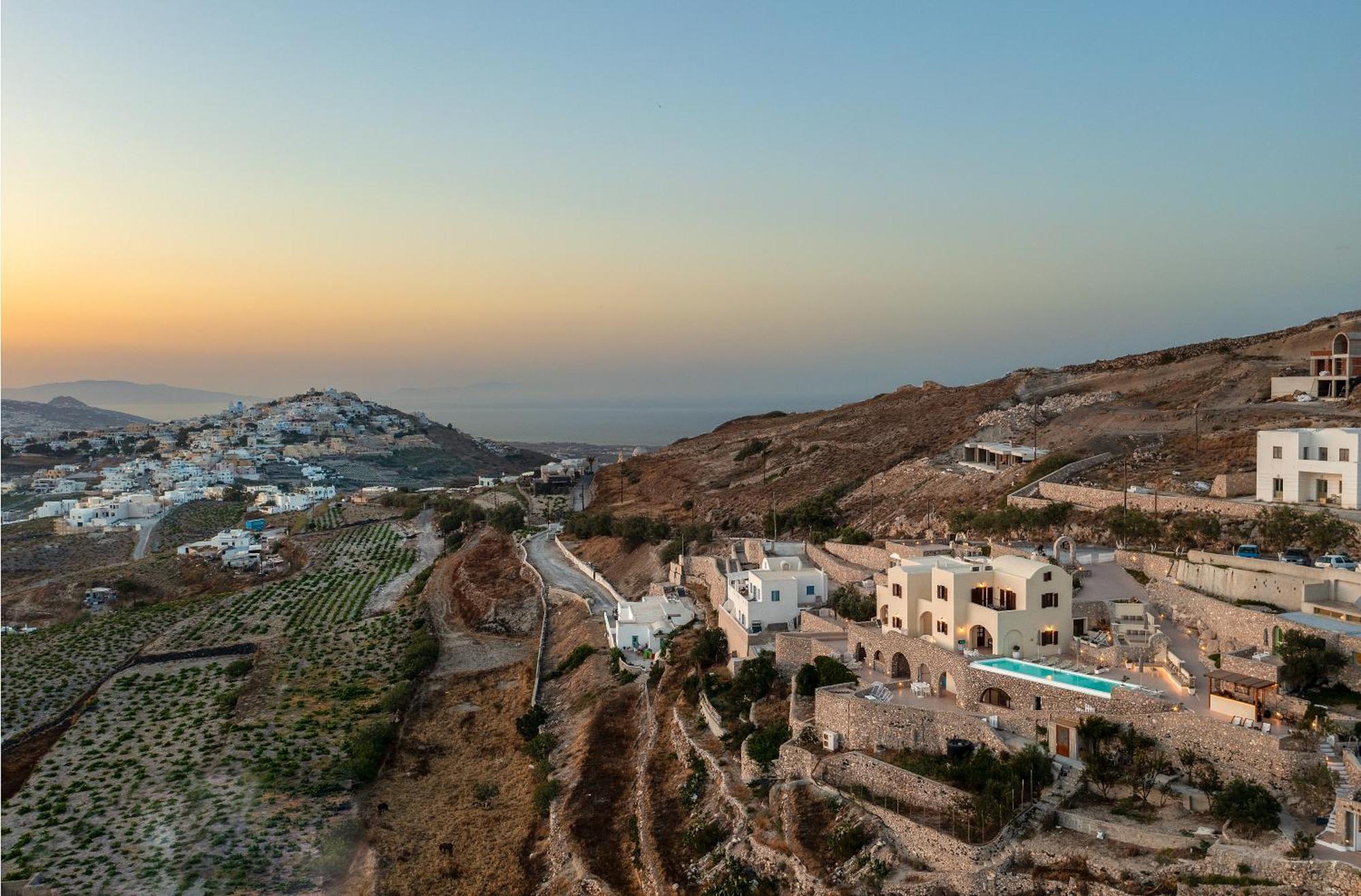 Zatrikion Santorini Villa *