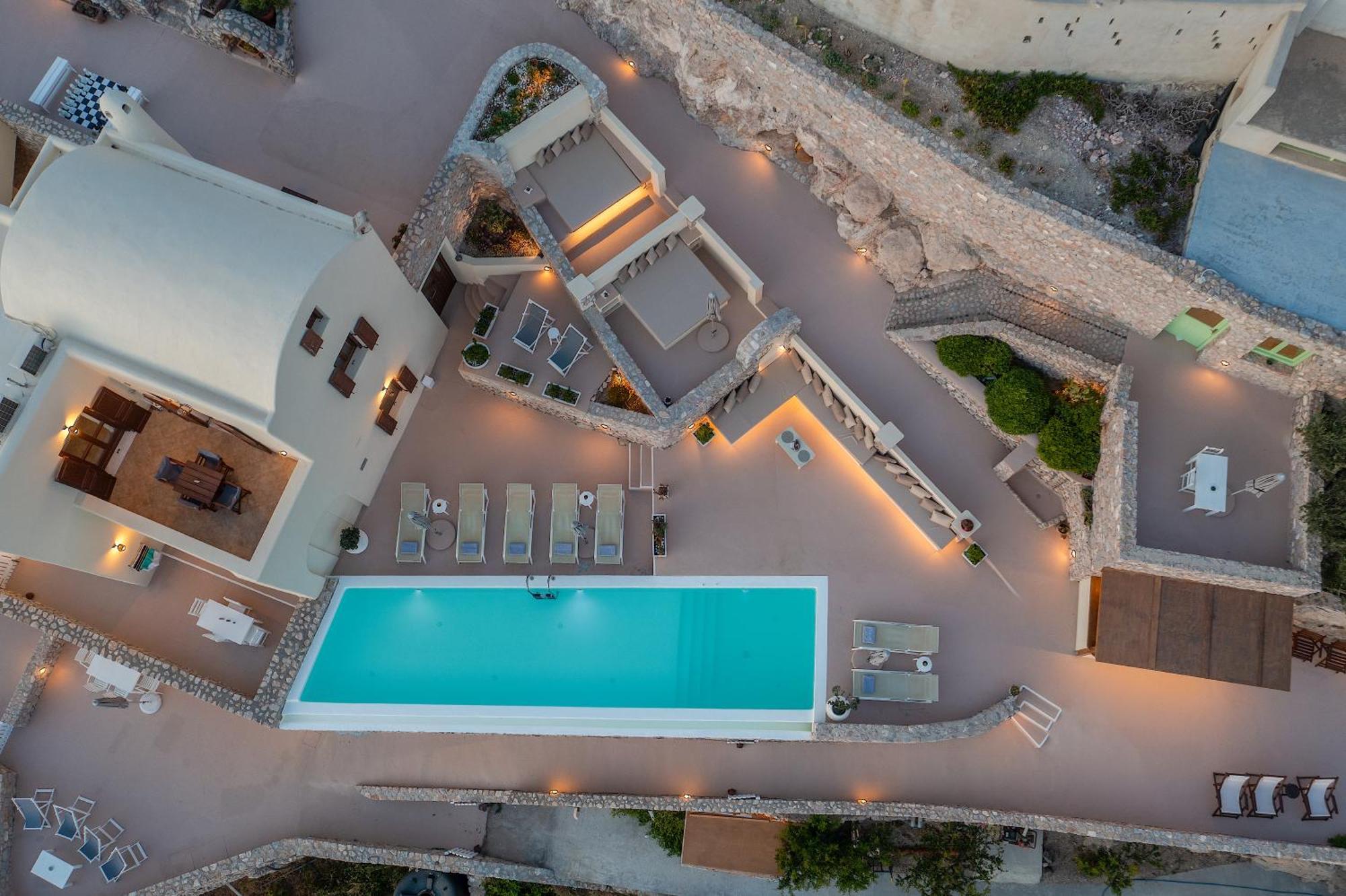 Villa Zatrikion Santorini Pyrgos Kallistis