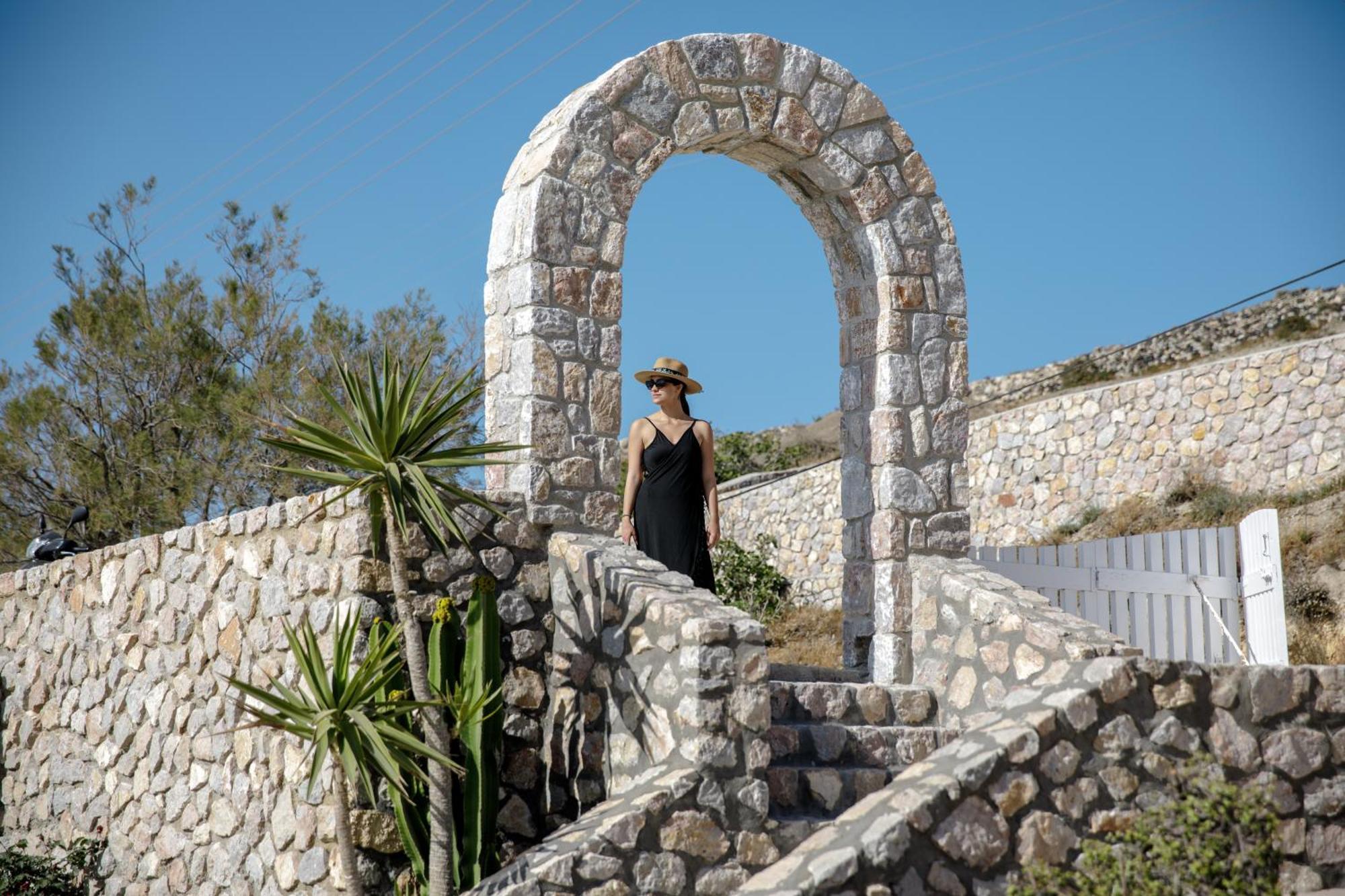Zatrikion Santorini *