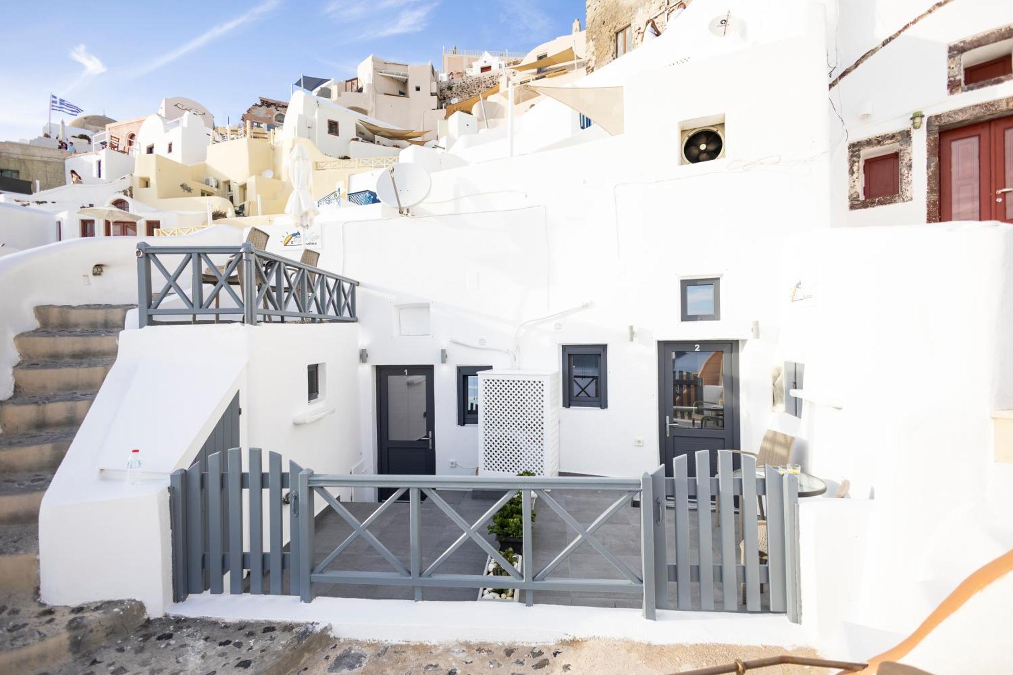 White Side Apartment