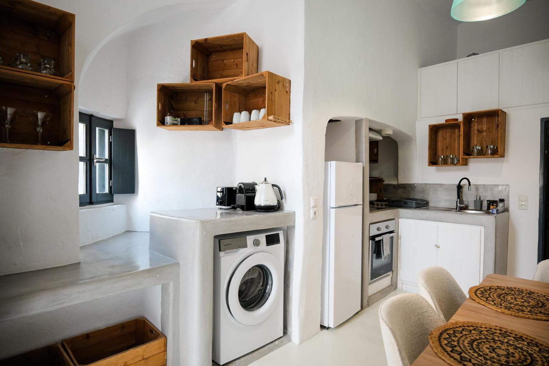 Apartment 1906 Cave *