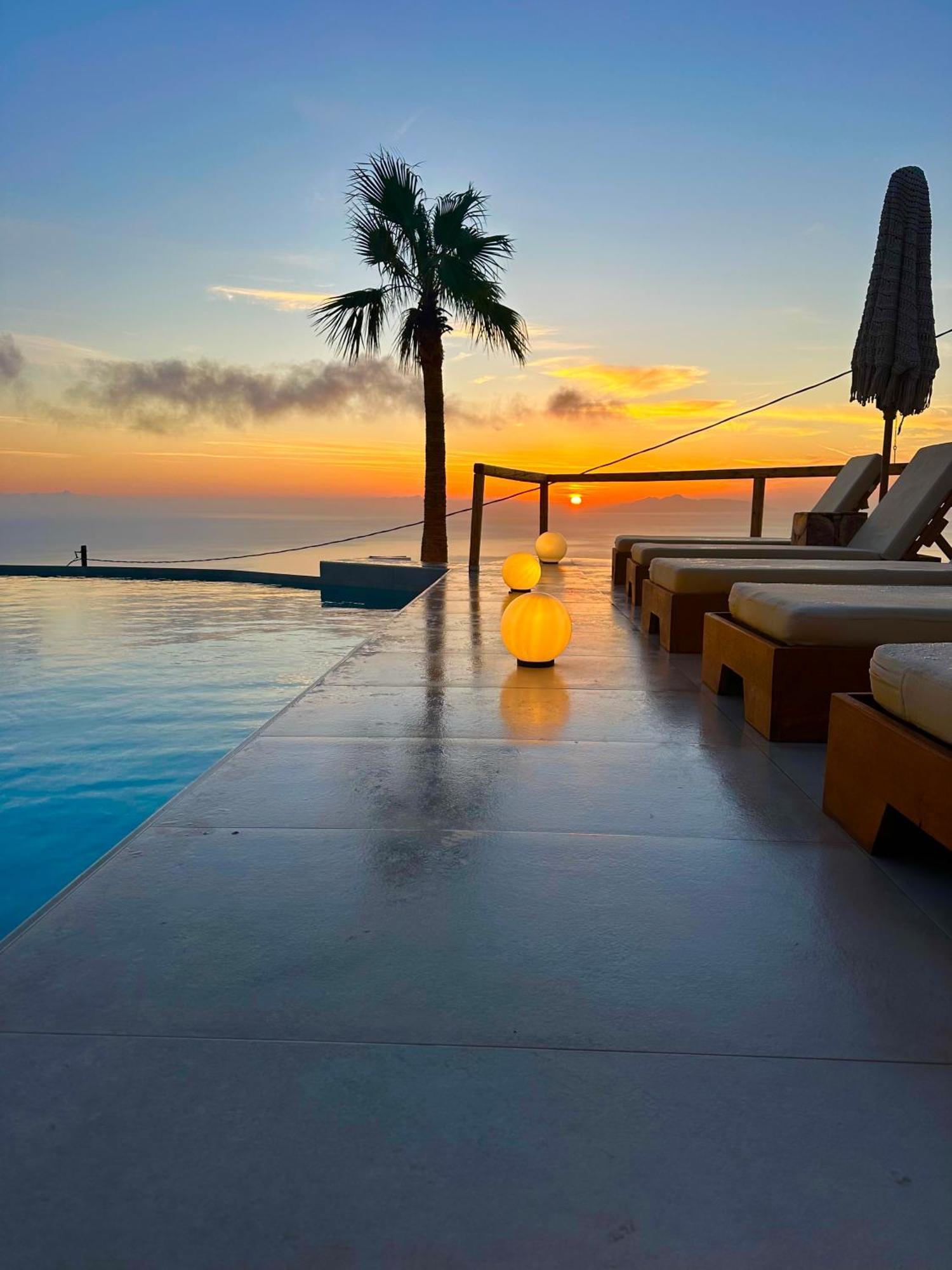 Aparthotel Leon Luxury Imerovigli (Santorini)
