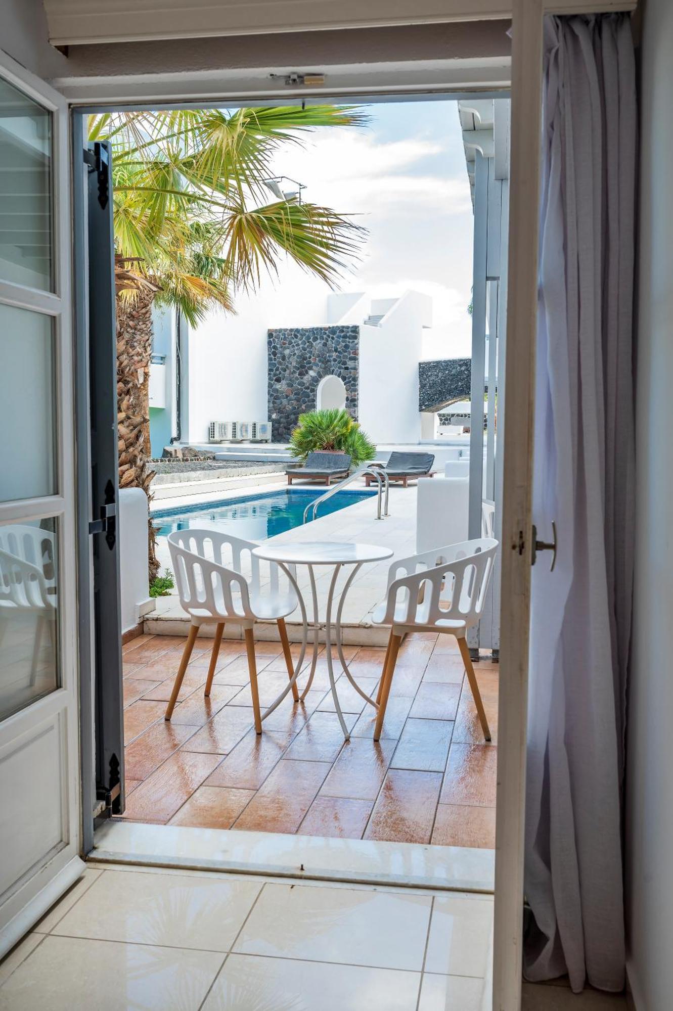 Hotel Smy Mediterranean White Santorini (adults Only) 4*