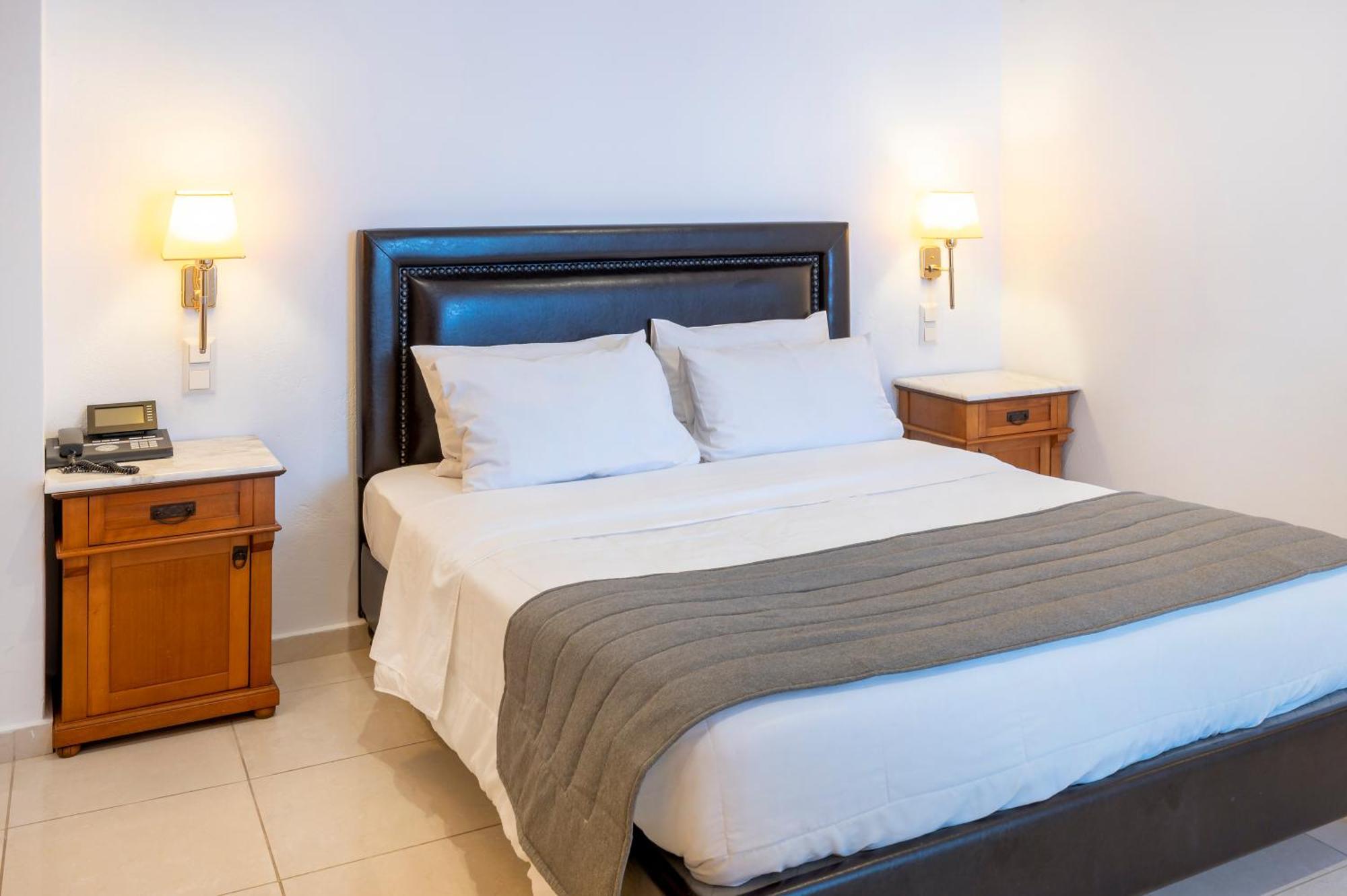 Smy Mediterranean White Santorini (adults Only) Hotel Kamari (Santorini)