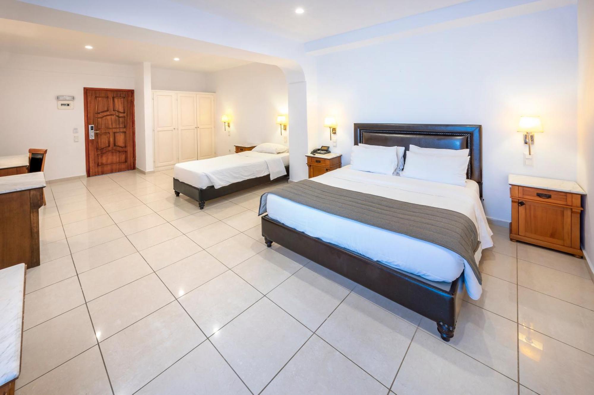Smy Mediterranean White Santorini (adults Only) 4* Kamari (Santorini)