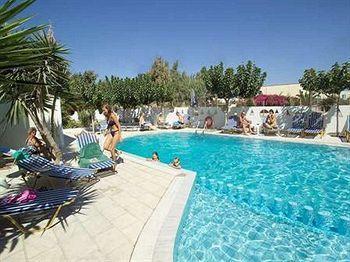 Hotel Kymata 2*