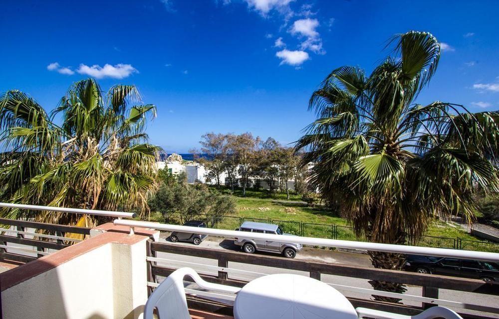 Adonis (adults Only) 2* Kamari (Santorini)