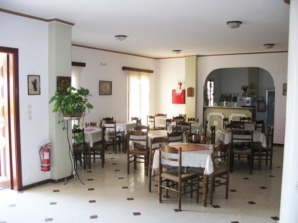 Adonis (adults Only) Hotel Kamari (Santorini)