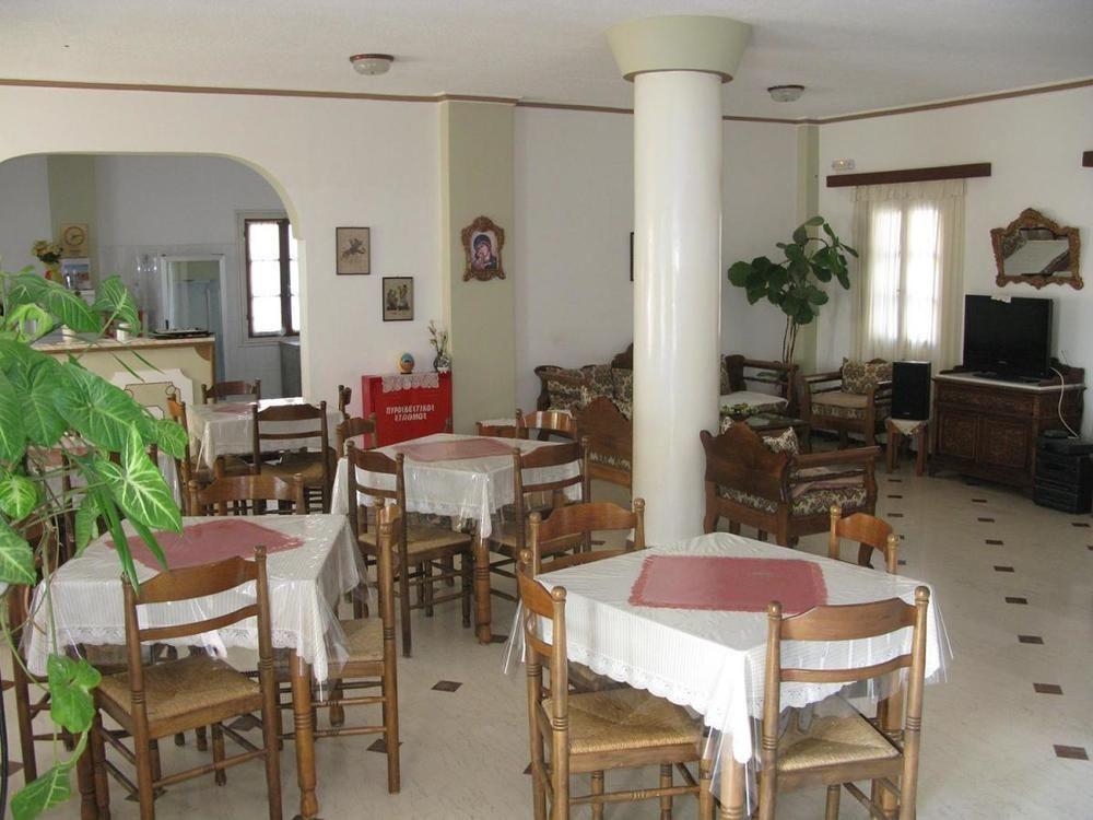Adonis (adults Only) 2* Kamari (Santorini)