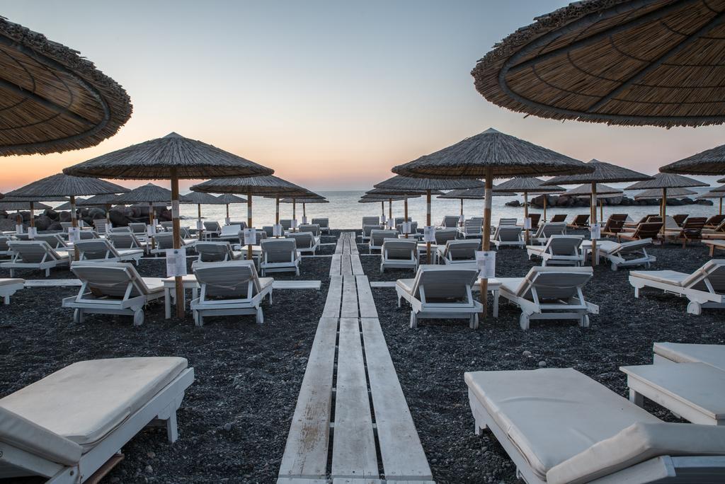 Kymata Kamari (Santorini)