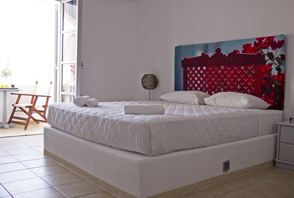 Atlas Boutique Kamari (Santorini)