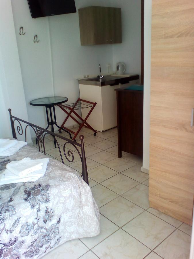 To Let Rena Guest house