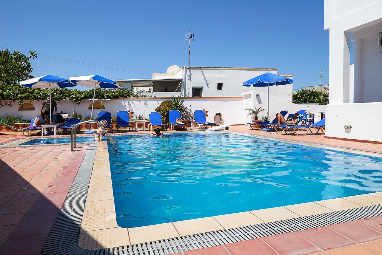 Cyclades 3* Karterados (Santorini)