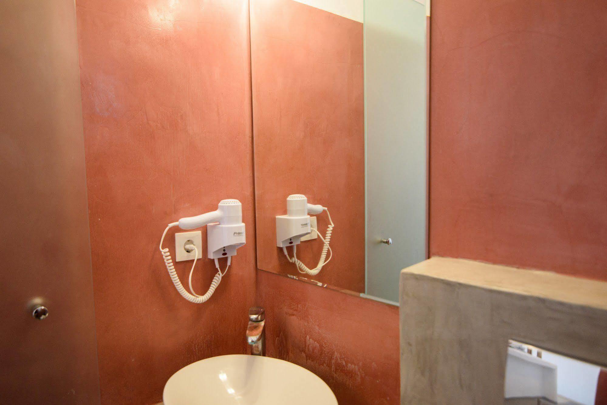 Atlas Boutique Kamari (Santorini)