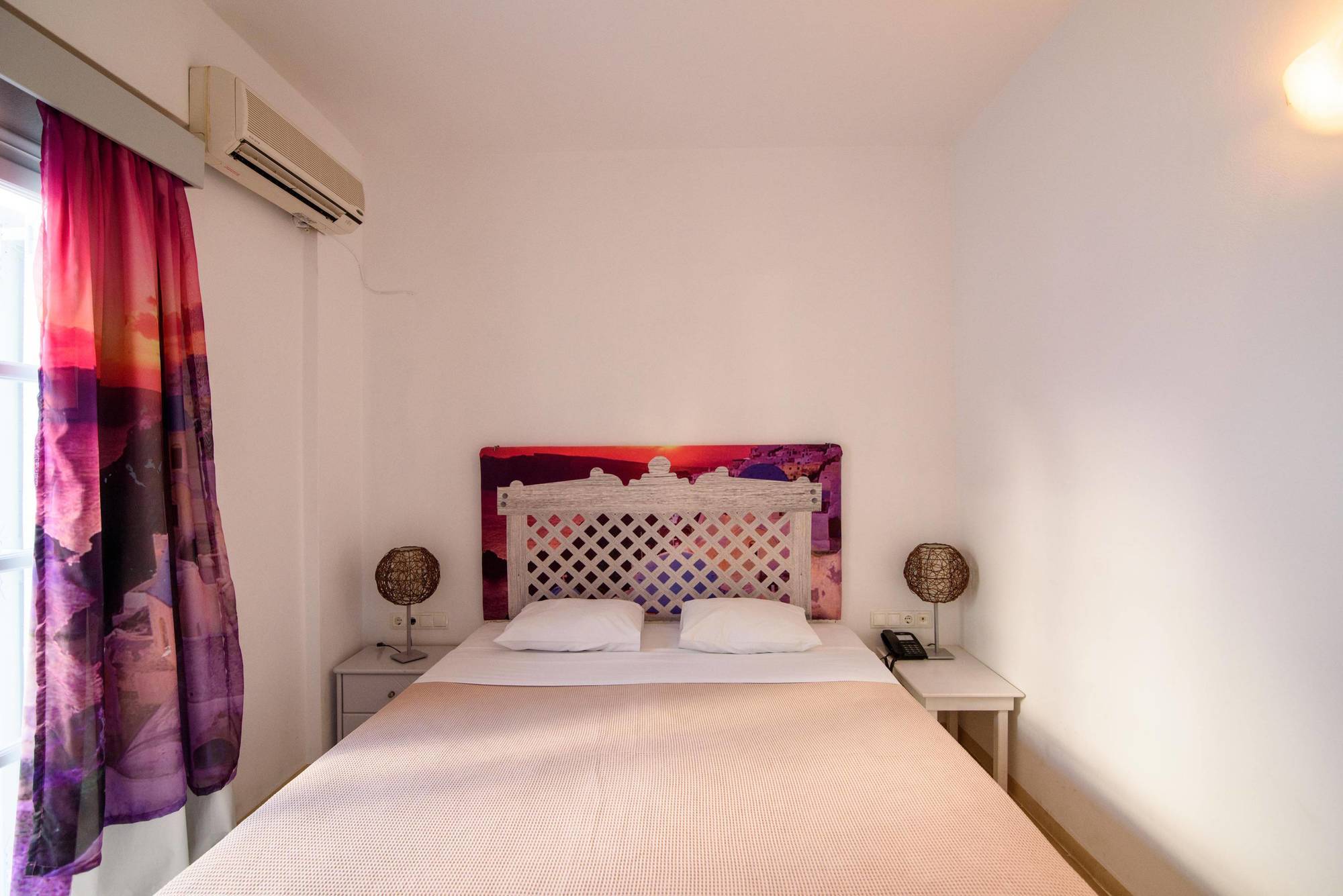 Atlas Boutique Kamari (Santorini)
