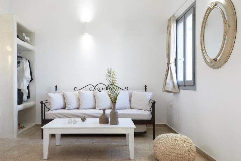 Golden East 3* Santorini Island