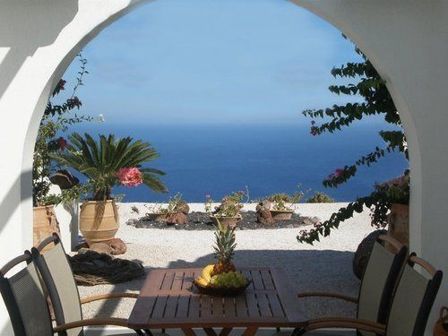 Golden East 3* Santorini Island
