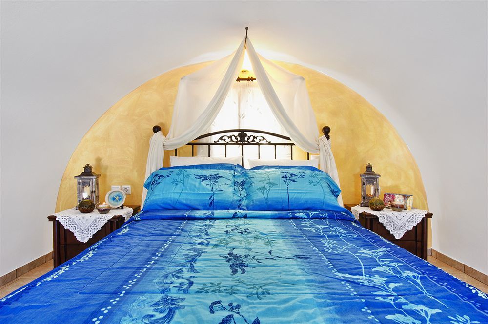 Golden East Hotel Santorini Island