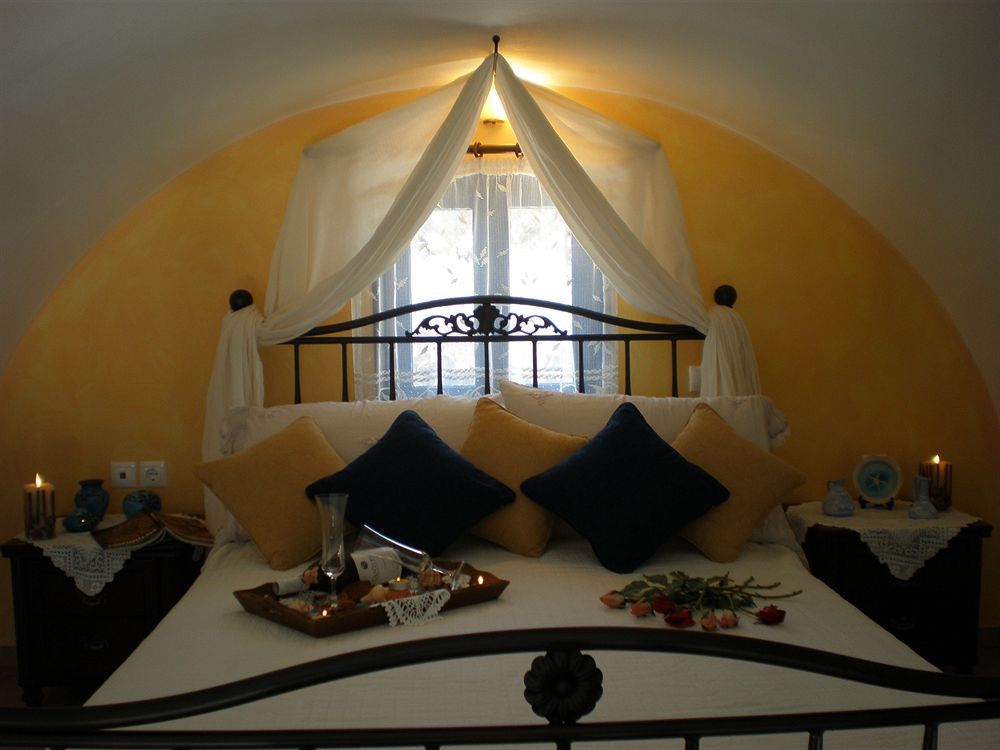 Golden East Hotel 3*