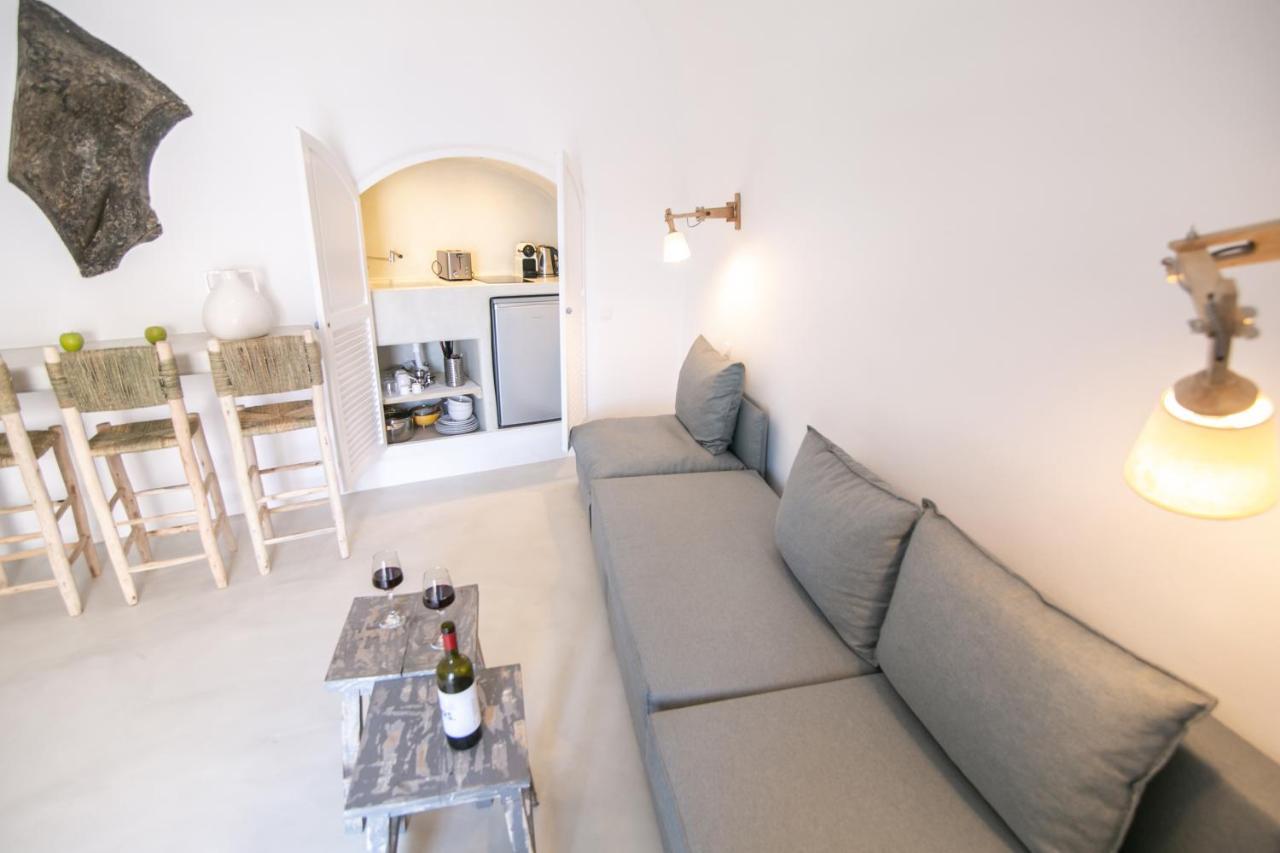 Apartment Opsis Cave House Oia (Santorini)