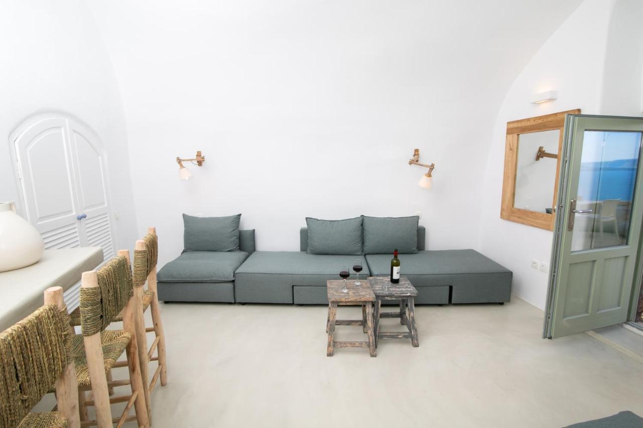 Opsis Cave House Apartment Oia (Santorini)