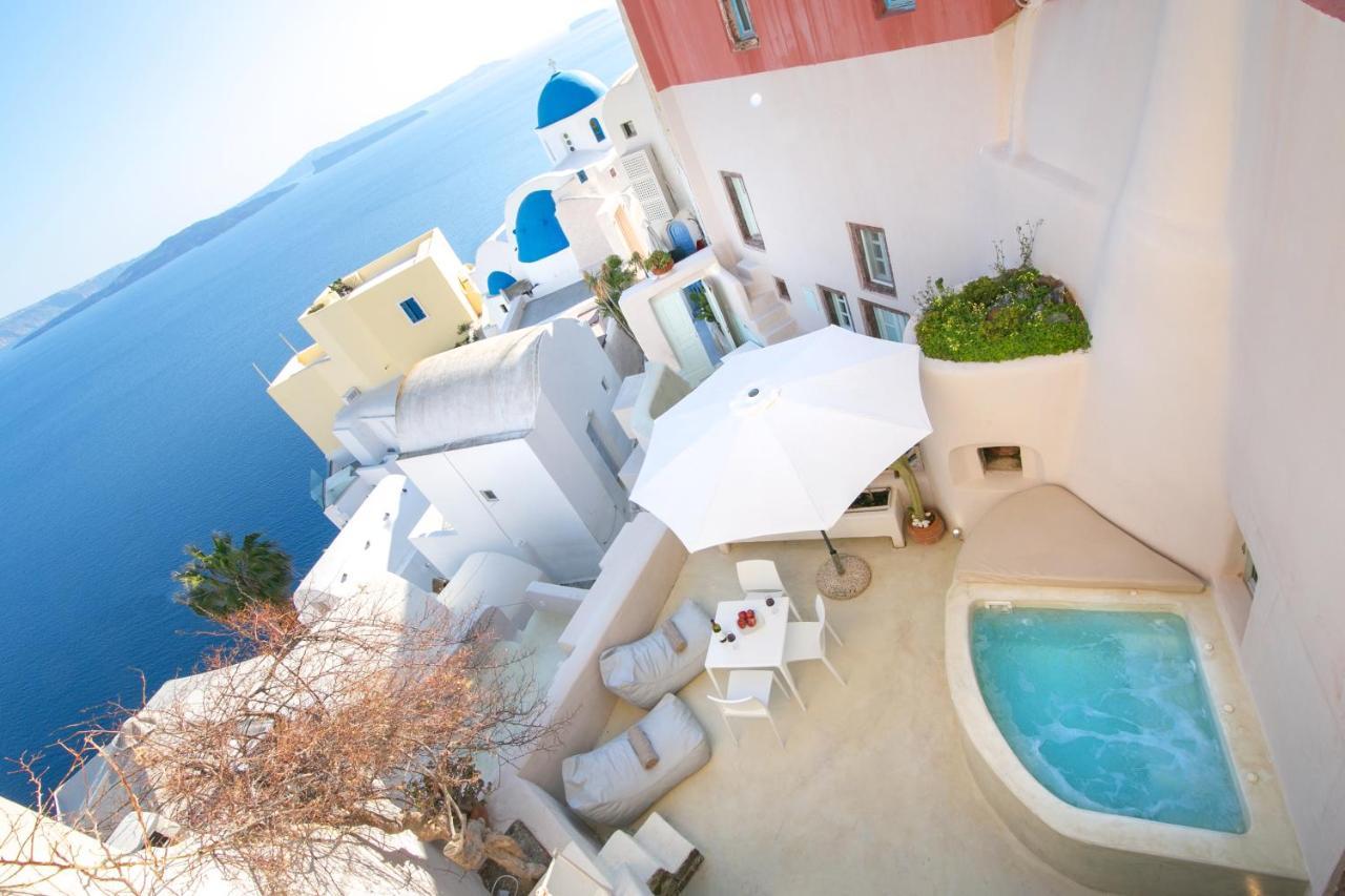 Opsis Cave House *