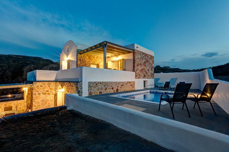 Desiterra & 5* Karterados (Santorini)