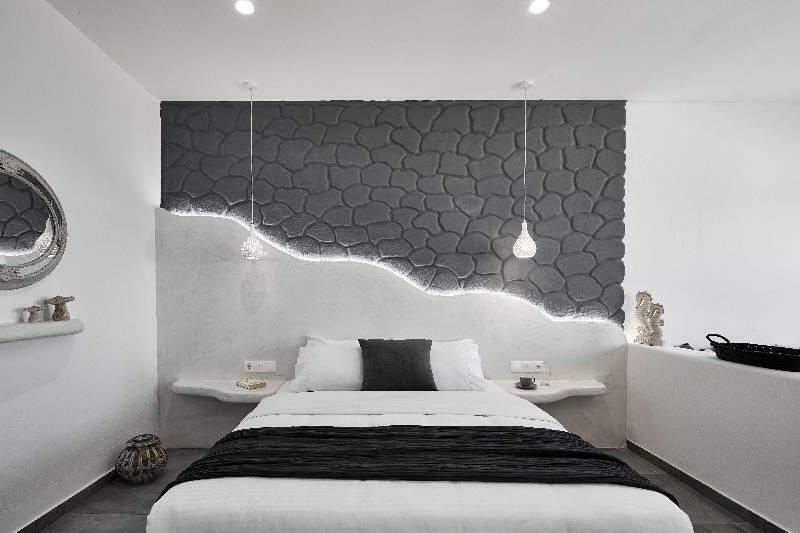 Golden East Hotel 3*