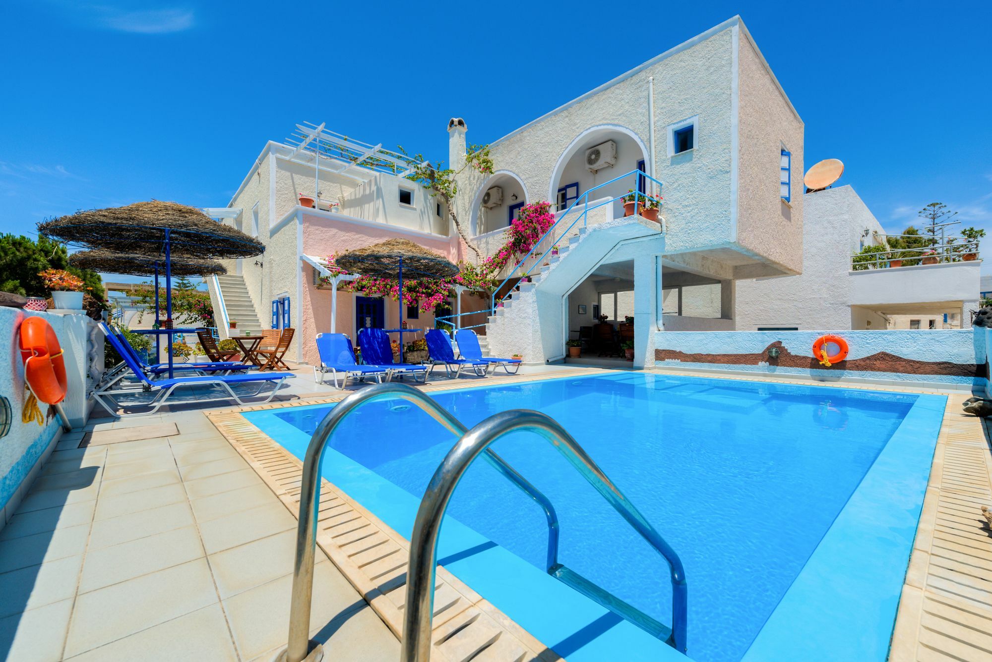 Aparthotel Aegeon Megalochori (Santorini)
