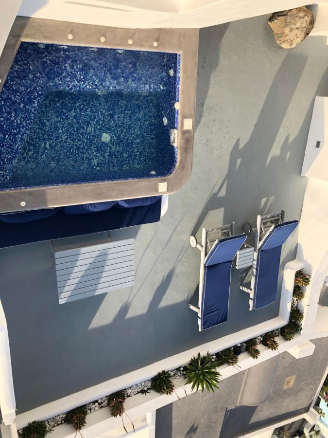 Altana Cliffside Villa Imerovigli (Santorini)