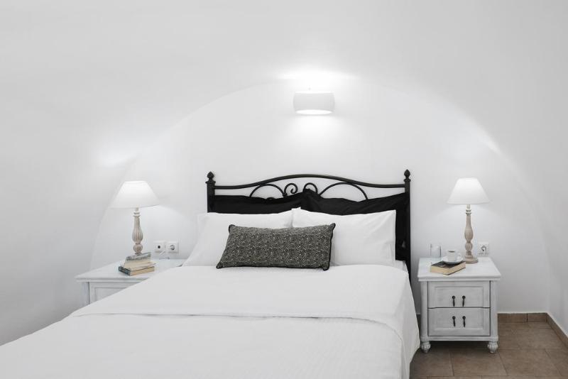 Hotel Golden East Santorini Island