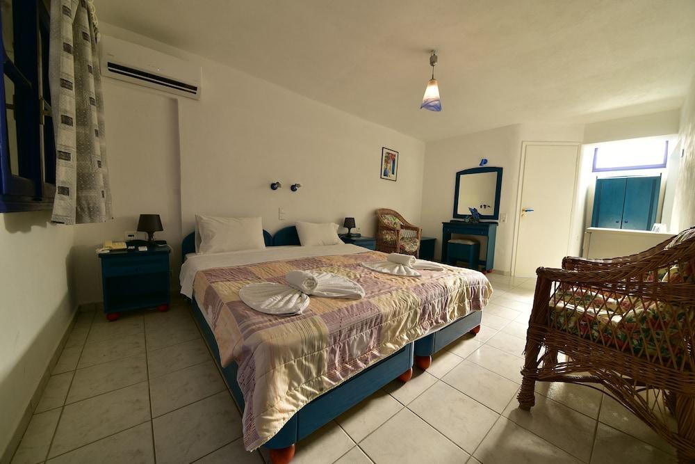 Caldera View - Adults Only Hotel 3*